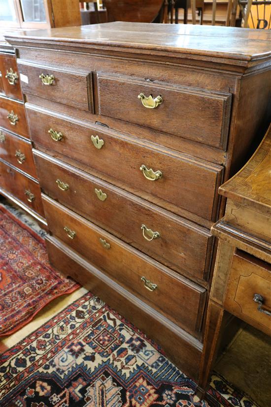 Georgian oak  5 drawer chest